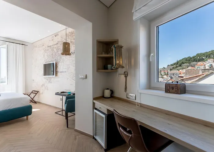 Seaview Luxury Retreat Split