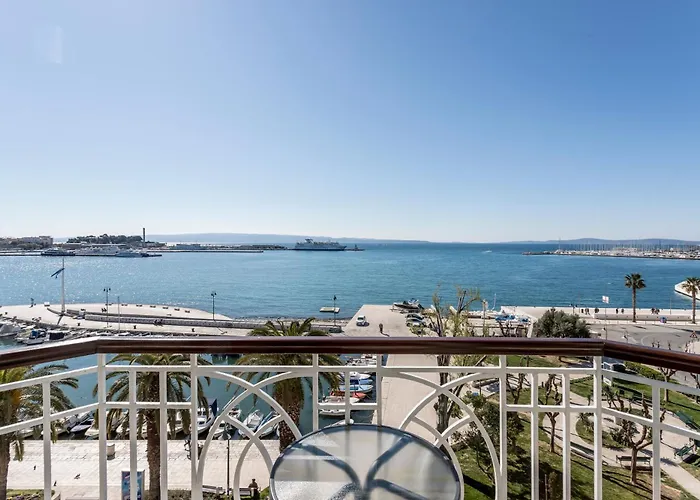 Seaview Luxury Retreat Gostinjska kuća 4*