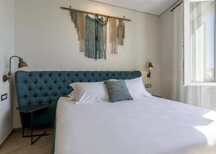 Seaview Luxury Retreat