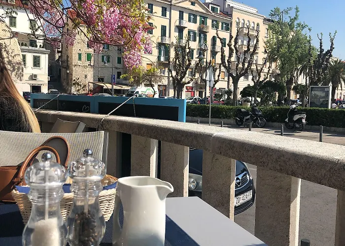 Seaview Luxury Retreat 4*