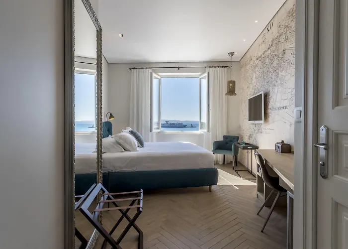 Seaview Luxury Retreat