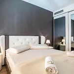 Seaview Luxury Retreat