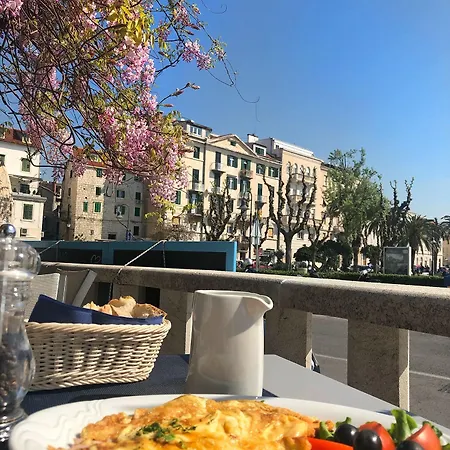 Seaview Luxury Retreat Gasthof Split