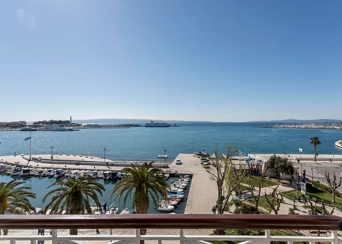 Seaview Luxury Retreat Pensión 4*