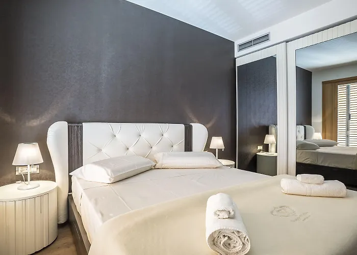 Seaview Luxury Retreat Pensión Split