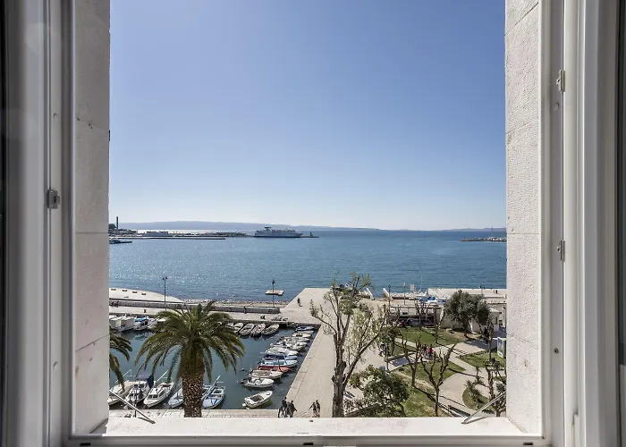 Seaview Luxury Retreat Pensión 4*